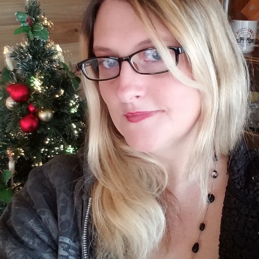 Meet your Posher, Candace